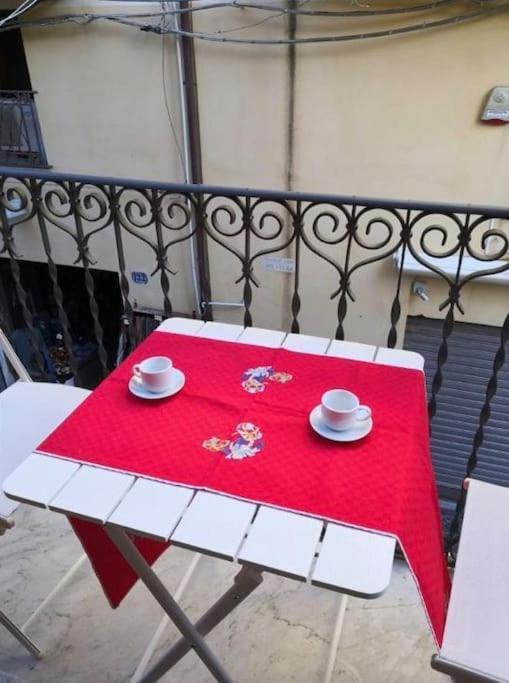 Angelina'S Apartment Cefalu Exterior photo