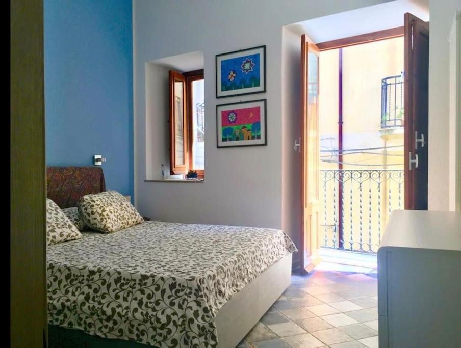 Angelina'S Apartment Cefalu Exterior photo